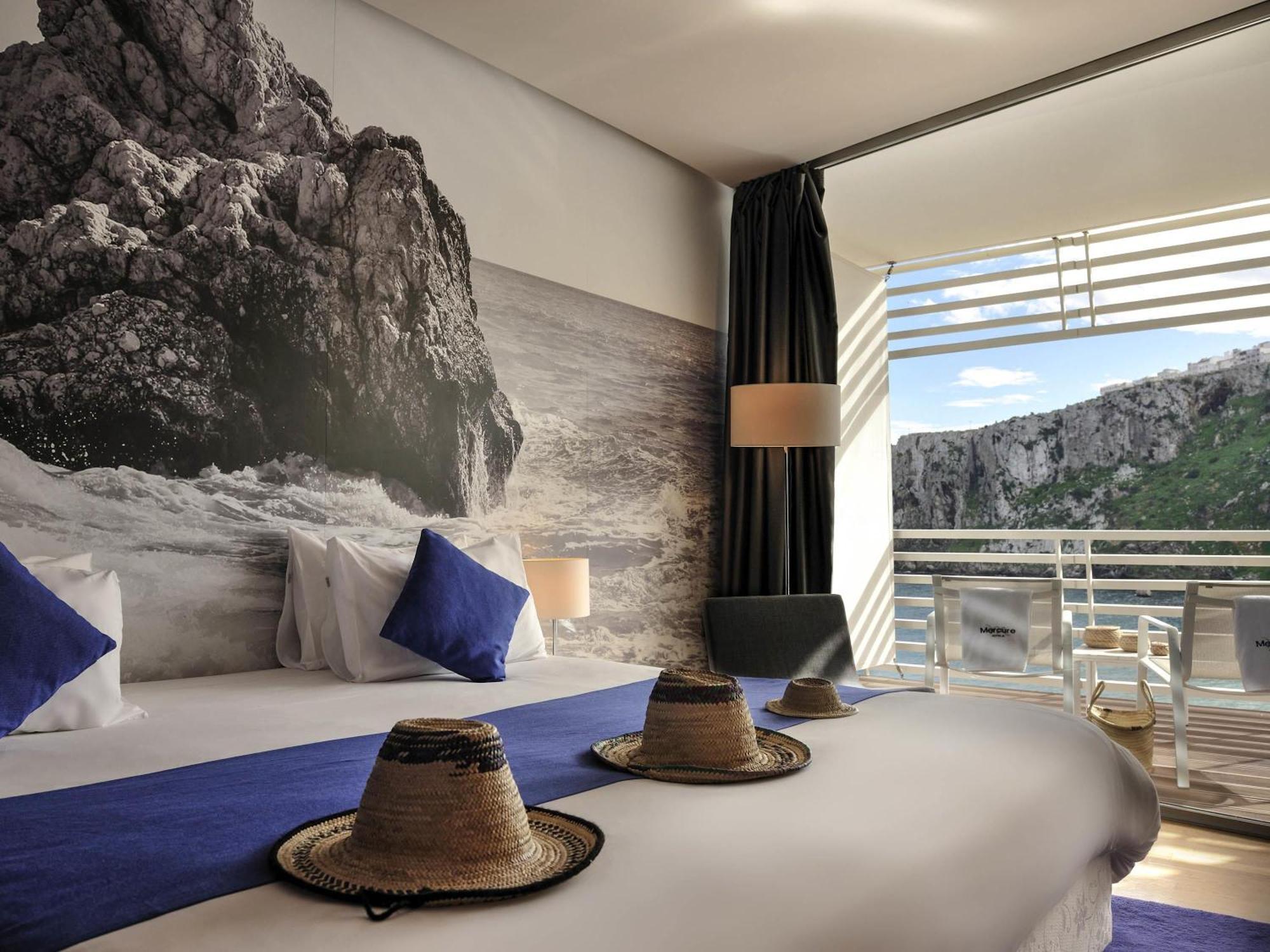 Habitación Doble Estándar frente al mar con balcón